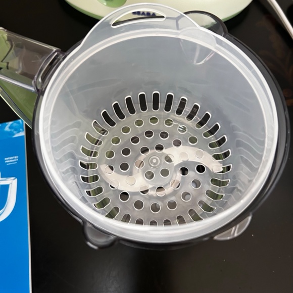 Beaba 4 in 1 Steam Cooker-Blender. NWT. - Picture 3 of 6